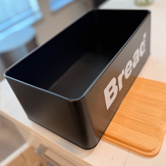 The Bread Box - Picture 7 of 13